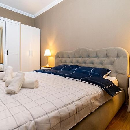 Apartamento Central Apt. Near Afi Mall, 5 Mins To The Old Town By Car Braşov Exterior foto